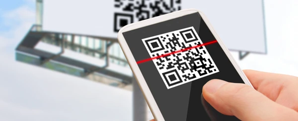 כרטיס ביקור עם QR